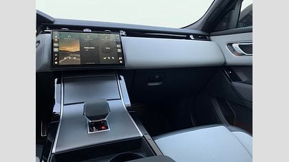 Range Rover Velar 16