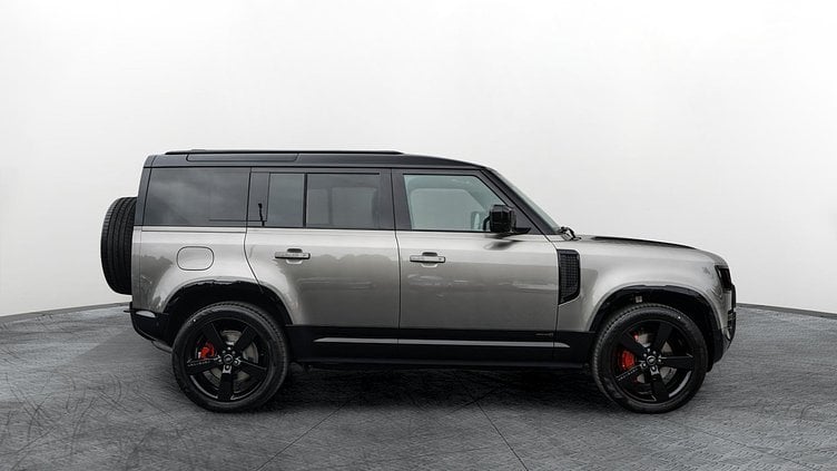 2024 Approved Land Rover Defender 110 Silicon Silver 3.0D I6 300 PS 3.0D I6 300 PS AWD Auto X 110