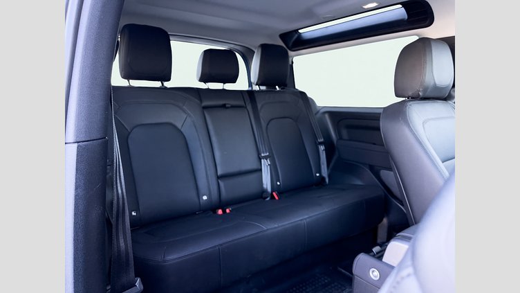 2022 Approved Land Rover Defender 90 Tasman Blue AWD SE