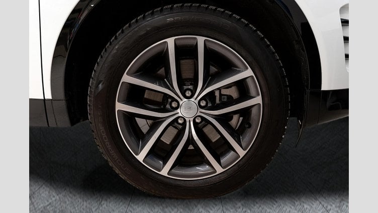 2024 Apstiprināts Land Rover Discovery Sport Fuji White D165 Diesel Mild Hybrid Standard Wheelbase Dynamic SE