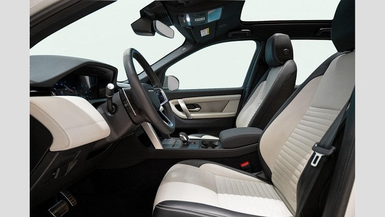 2024 Apstiprināts Land Rover Discovery Sport Fuji White D165 Diesel Mild Hybrid Standard Wheelbase Dynamic SE