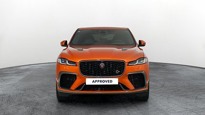 F-Pace 1