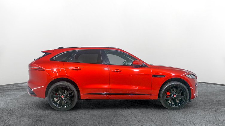 2022 Approved Jaguar F-Pace Firenze Red 2.0 404 PS R-DYNAMIC SE 