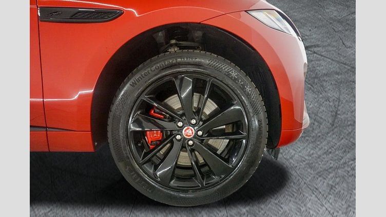 2022 Approved Jaguar F-Pace Firenze Red 2.0 404 PS R-DYNAMIC SE 