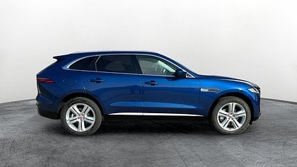 F-Pace 6