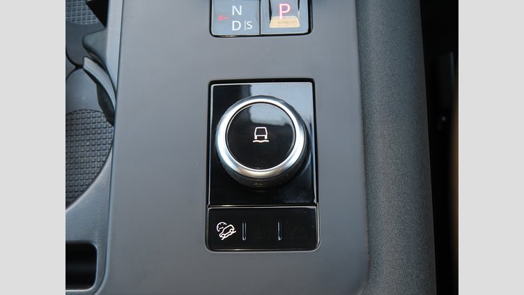 2024 認定中古車 Land Rover Discovery サントリーニブラック D300マイルドハイブリッド（ディーゼル） スタンダードホイールベース Dynamic HSE