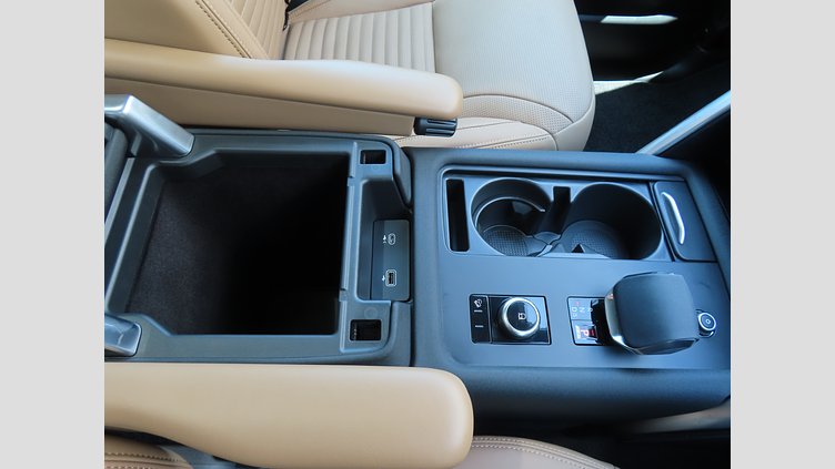 2024 認定中古車 Land Rover Discovery サントリーニブラック D300マイルドハイブリッド（ディーゼル） スタンダードホイールベース Dynamic HSE
