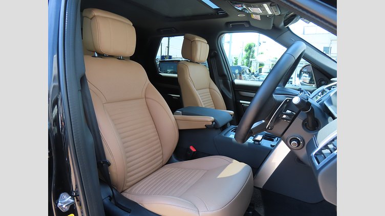 2024 認定中古車 Land Rover Discovery サントリーニブラック D300マイルドハイブリッド（ディーゼル） スタンダードホイールベース Dynamic HSE