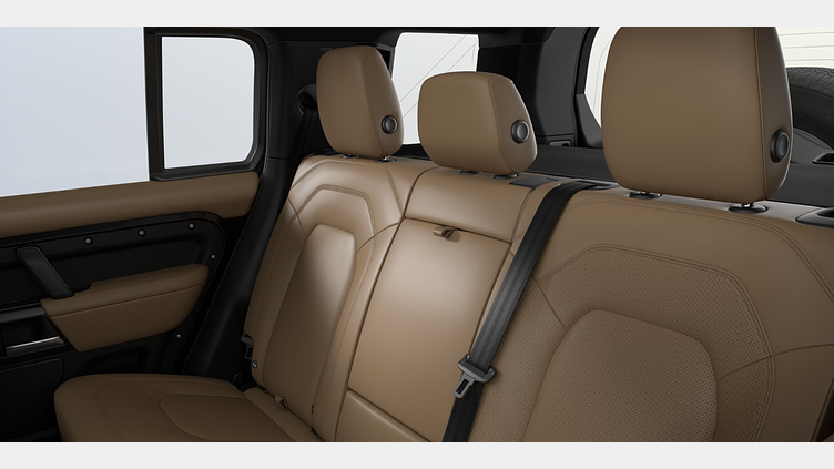 2025 Novo vozilo Land Rover Defender 110 Carpathian Grey 3.0 litre i6D​ 110 X-DYNAMIC HSE 3.0D I6 MHEV 300HP AWD