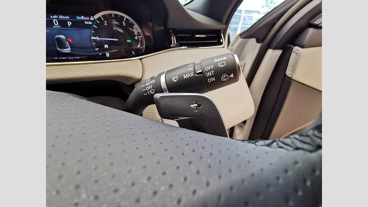 2023 認定中古車 Land Rover Range Rover Evoque フジホワイト D200 AWD（オートマチック）MHEV R-DYNAMIC S