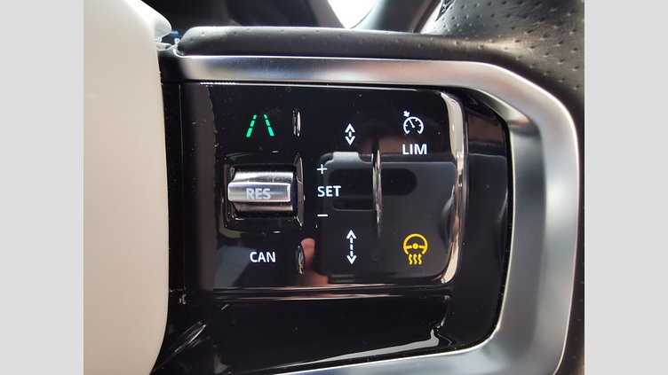 2023 認定中古車 Land Rover Range Rover Evoque フジホワイト D200 AWD（オートマチック）MHEV R-DYNAMIC S