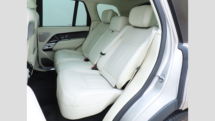 2024 認定中古車 Land Rover Range Rover バトゥミゴールド D300 AWD MHEV（AT）  Autobiography