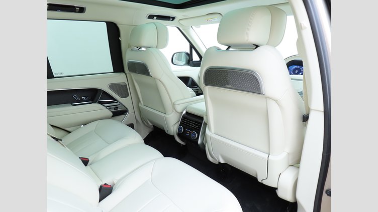 2024 認定中古車 Land Rover Range Rover バトゥミゴールド D300 AWD MHEV（AT）  Autobiography