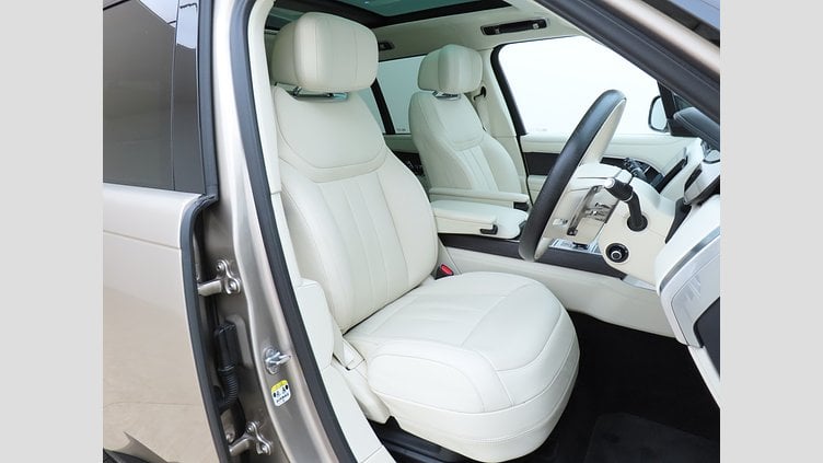 2024 認定中古車 Land Rover Range Rover バトゥミゴールド D300 AWD MHEV（AT）  Autobiography