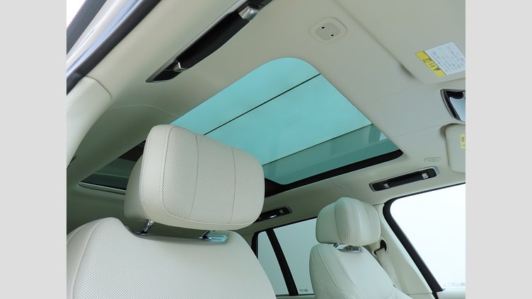 2024 認定中古車 Land Rover Range Rover バトゥミゴールド D300 AWD MHEV（AT）  Autobiography