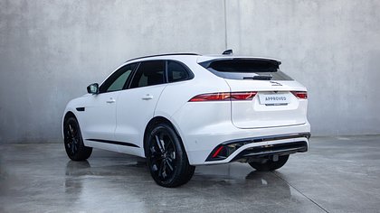 F-Pace 4