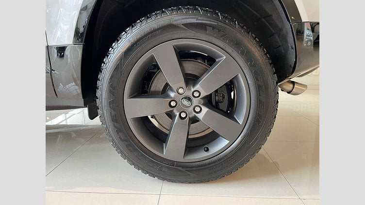 2023 Nuevo Land Rover Defender 90 Yulong White 5.0 P AJ133 DOHC CDA X
