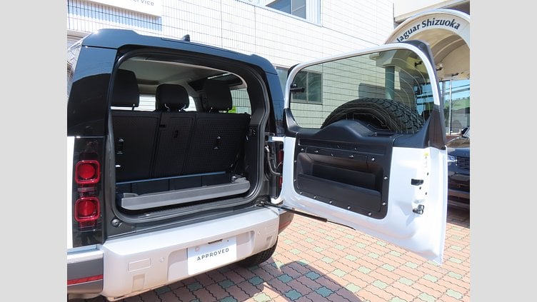 2024 認定中古車 Land Rover Defender 90 フジホワイト P300 AWD（AT） S