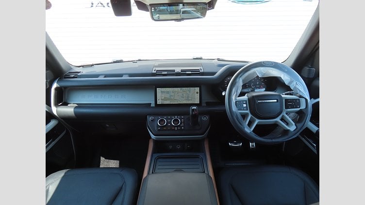 2024 認定中古車 Land Rover Defender 90 フジホワイト P300 AWD（AT） S