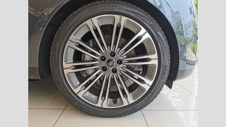 2024 認定中古車 Land Rover Range Rover ヴァレジネブルー D300 AWD MHEV（AT） スタンダードホイールベース HSE