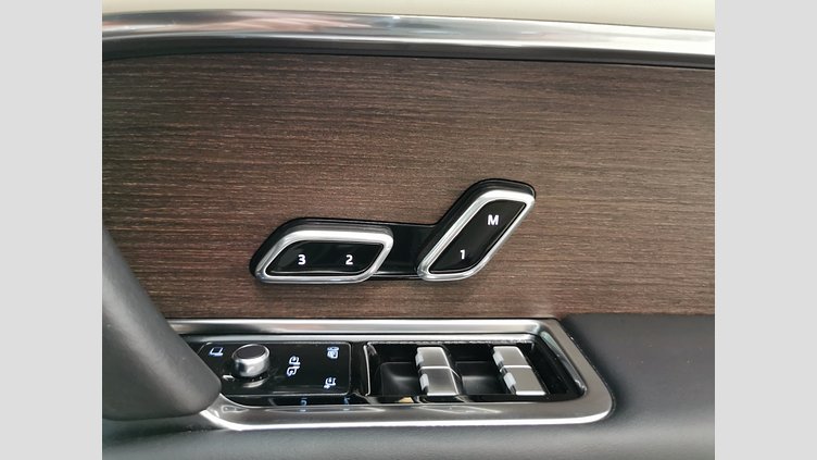 2024 認定中古車 Land Rover Range Rover ヴァレジネブルー D300 AWD MHEV（AT） スタンダードホイールベース HSE