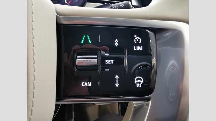 2024 認定中古車 Land Rover Range Rover ヴァレジネブルー D300 AWD MHEV（AT） スタンダードホイールベース HSE