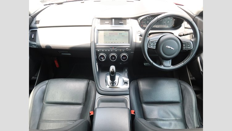 2018 認定中古車 Jaguar E-Pace フィレンツェ レッド D180 オートマチック全輪駆動 S