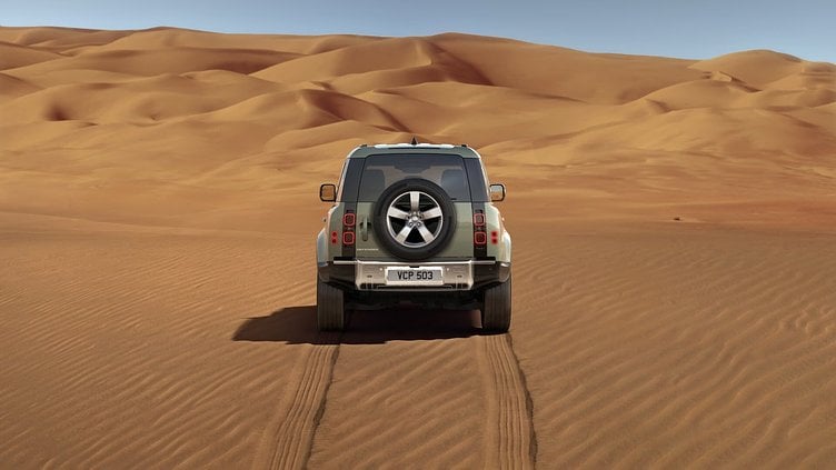 2024 Mới Land Rover Defender 110 Xanh lá Pangea P300 SỐ TỰ ĐỘNG AWD HSE