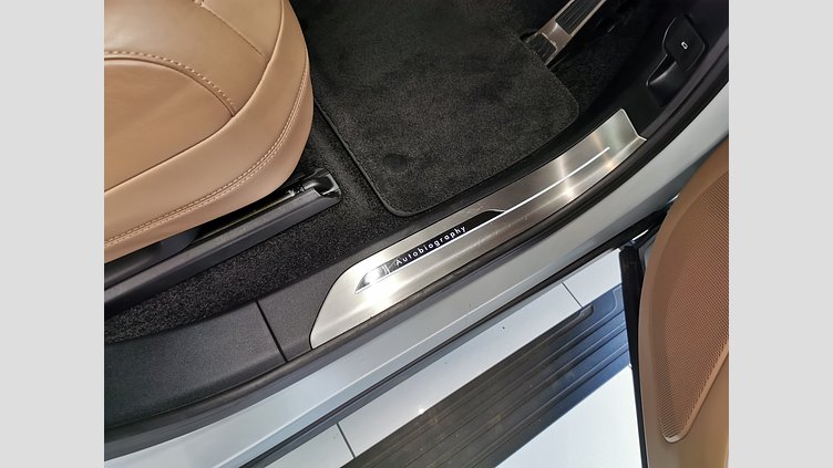 2023 認定中古車 Land Rover Range Rover エーテルフロストシルバー - サテンフィニッシュ P510 AWD PHEV（AT） スタンダードホイールベース AUTOBIOGRAPHY