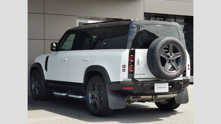 2023 認定中古車 Land Rover Defender 110 フジホワイト D300 AWD（AT） X-DYNAMIC SE