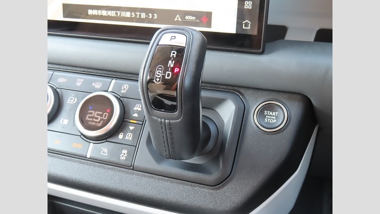 2025 認定中古車 Land Rover Defender 110 タスマンブルー D350 ディーゼルマイルドハイブリッド X-Dynamic HSE