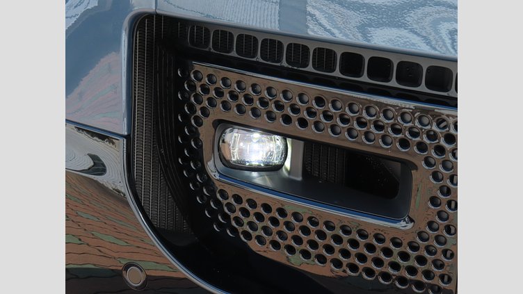 2025 認定中古車 Land Rover Defender 110 タスマンブルー D350 ディーゼルマイルドハイブリッド X-Dynamic HSE