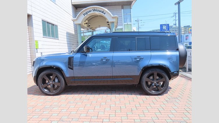 2025 認定中古車 Land Rover Defender 110 タスマンブルー D350 ディーゼルマイルドハイブリッド X-Dynamic HSE