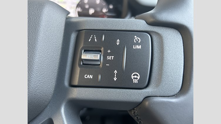 2024 認定中古車 Land Rover Defender 130 カルパチアングレイ D300 AWD（AT） X-DYNAMIC HSE