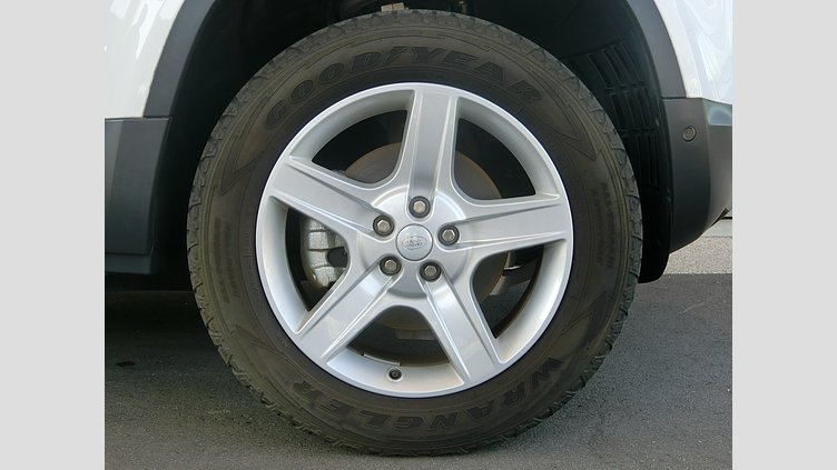 2022 認定中古車 Land Rover Defender 90 フジホワイト P300 AWD（AT） SE