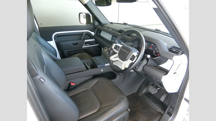 2022 認定中古車 Land Rover Defender 90 フジホワイト P300 AWD（AT） SE