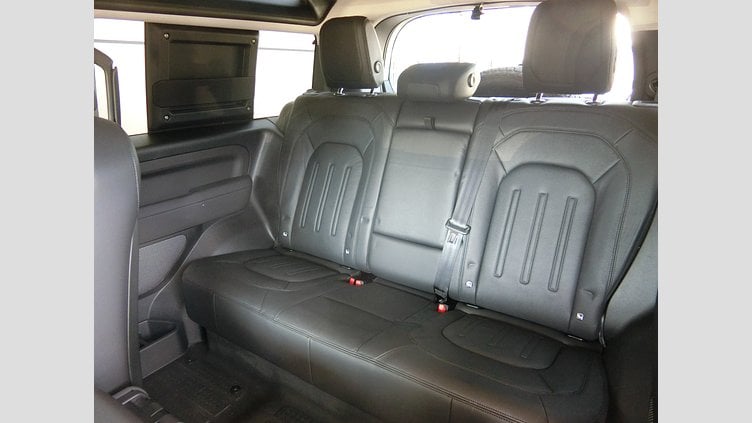 2022 認定中古車 Land Rover Defender 90 フジホワイト P300 AWD（AT） SE