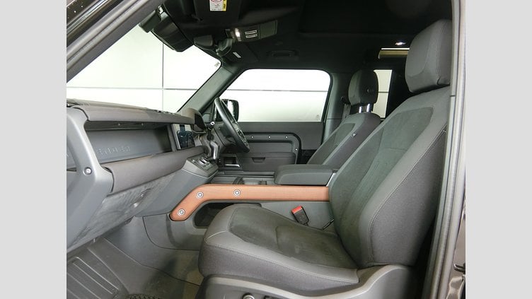 2022 認定中古車 Land Rover Defender 90 サントリーニブラック P300 AWD（AT） X-DYNAMIC SE