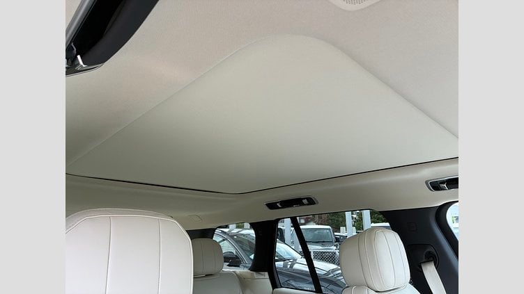2025 認定中古車 Land Rover Range Rover バトゥミゴールド D350 AWD MHEV（AT） スタンダードホイールベース SE