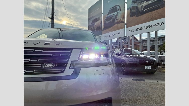 2025 認定中古車 Land Rover Range Rover バトゥミゴールド D350 AWD MHEV（AT） スタンダードホイールベース SE