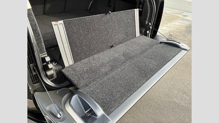 2025 認定中古車 Land Rover Range Rover バトゥミゴールド D350 AWD MHEV（AT） スタンダードホイールベース SE