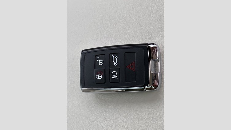 2025 認定中古車 Land Rover Range Rover バトゥミゴールド D350 AWD MHEV（AT） スタンダードホイールベース SE