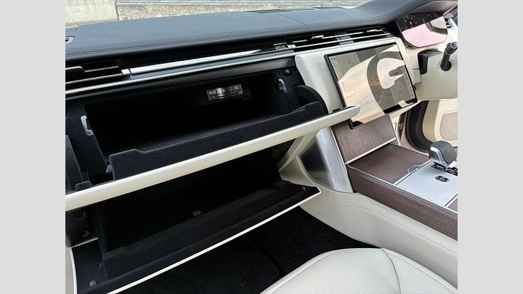 2025 認定中古車 Land Rover Range Rover バトゥミゴールド D350 AWD MHEV（AT） スタンダードホイールベース SE