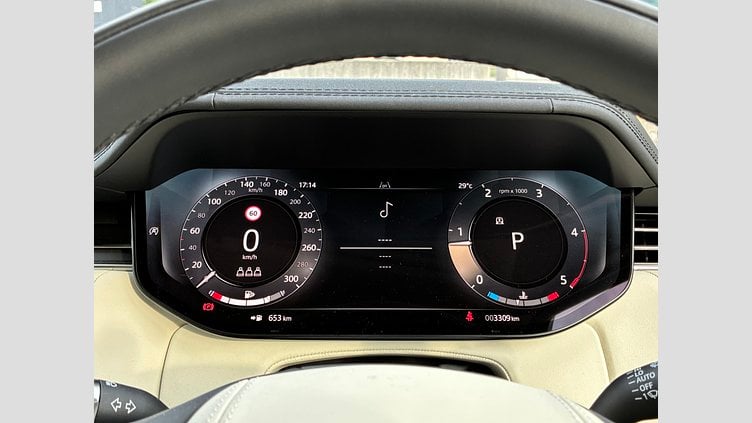 2025 認定中古車 Land Rover Range Rover バトゥミゴールド D350 AWD MHEV（AT） スタンダードホイールベース SE