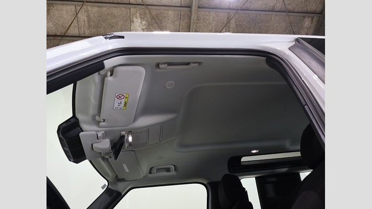2021 認定中古車 Land Rover Defender 90 フジホワイト P300 AWD（AT） BASE