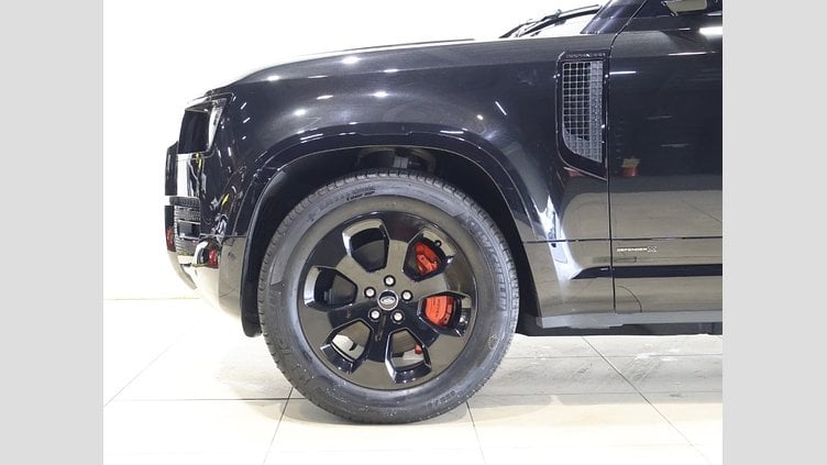 2023 認定中古車 Land Rover Defender 110 サントリーニブラック D300 AWD（AT） X