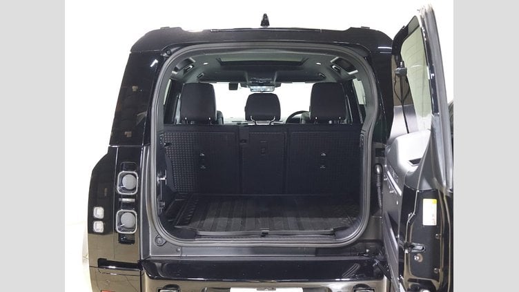 2023 認定中古車 Land Rover Defender 110 サントリーニブラック D300 AWD（AT） X