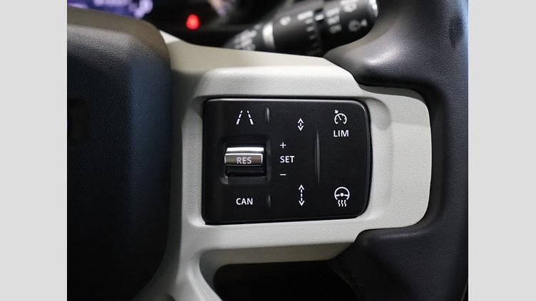 2023 認定中古車 Land Rover Defender 90 パンゲアグリーン P300 AWD（AT） SE