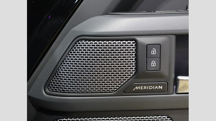 2023 認定中古車 Land Rover Defender 110 サントリーニブラック D300 AWD（AT） X-DYNAMIC HSE