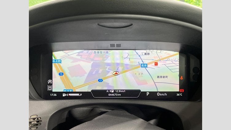 2017 認定中古車 Jaguar XE Fuji White ２WD（８AT） R－スポーツ